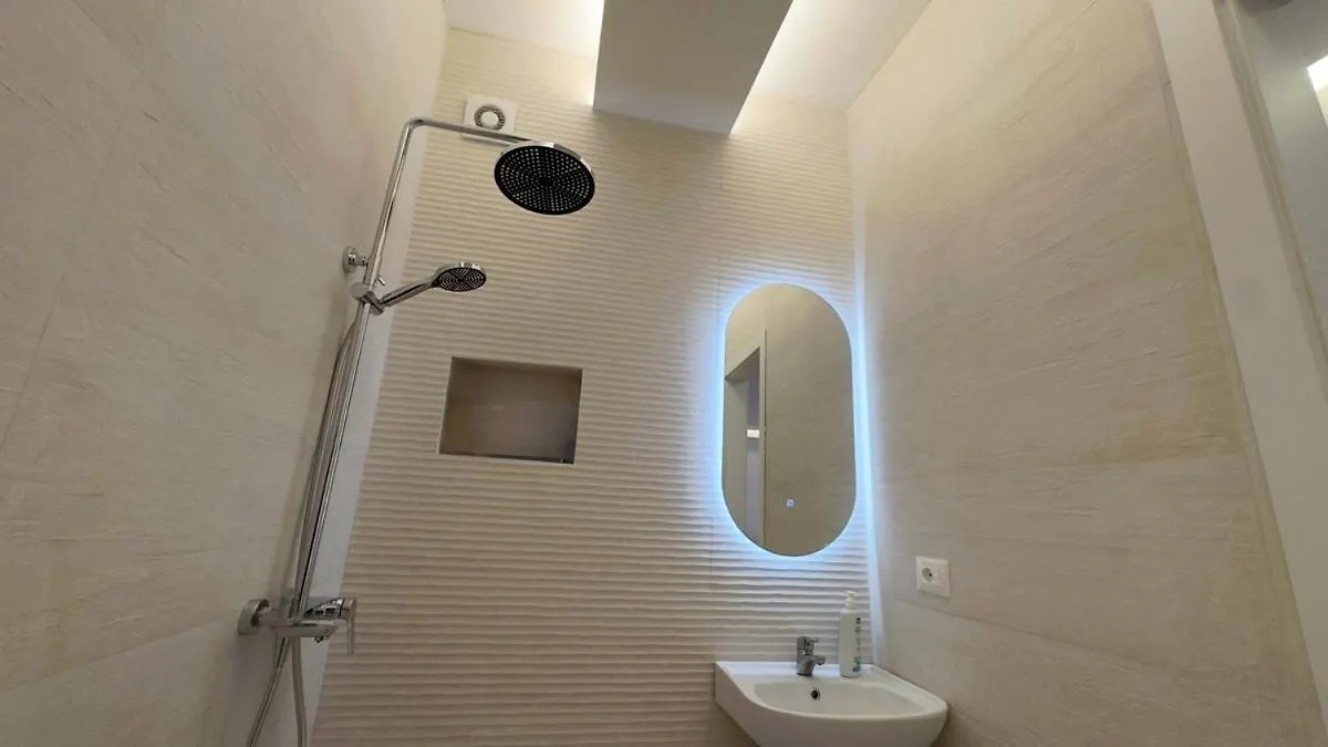 Spacious Luxury Apartment Tirana 0*,